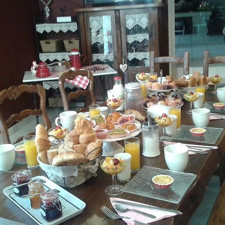 Notre-Dame-du-Touchet La Gerbaudiere Chambres&Table D Hotes Proche Mont Saint Michel Cuisine Maison المظهر الخارجي الصورة