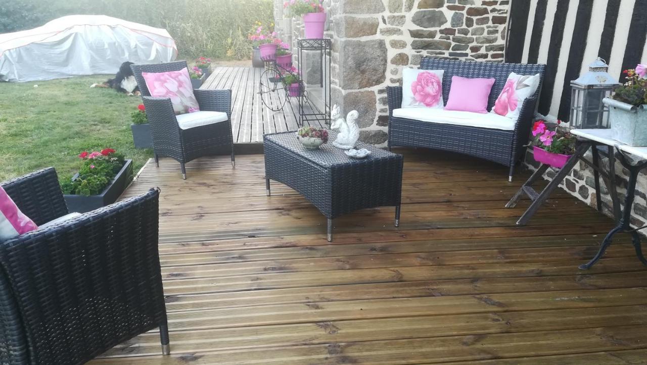 Notre-Dame-du-Touchet La Gerbaudiere Chambres&Table D Hotes Proche Mont Saint Michel Cuisine Maison المظهر الخارجي الصورة