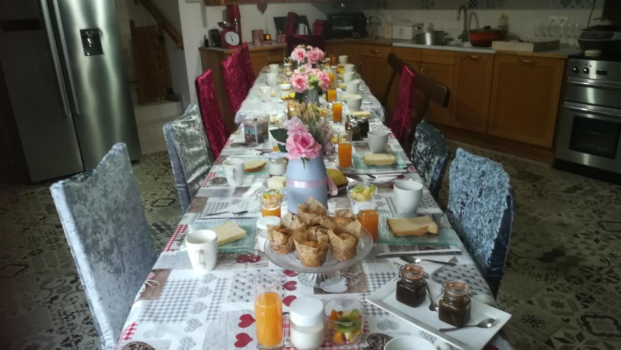 Notre-Dame-du-Touchet La Gerbaudiere Chambres&Table D Hotes Proche Mont Saint Michel Cuisine Maison المظهر الخارجي الصورة