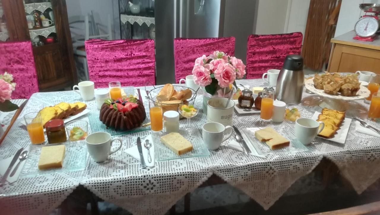 Notre-Dame-du-Touchet La Gerbaudiere Chambres&Table D Hotes Proche Mont Saint Michel Cuisine Maison المظهر الخارجي الصورة