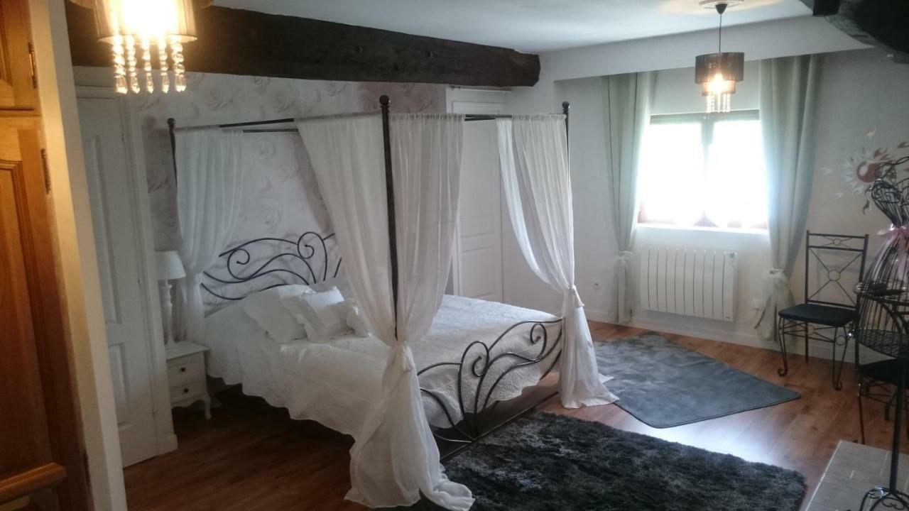 Notre-Dame-du-Touchet La Gerbaudiere Chambres&Table D Hotes Proche Mont Saint Michel Cuisine Maison المظهر الخارجي الصورة
