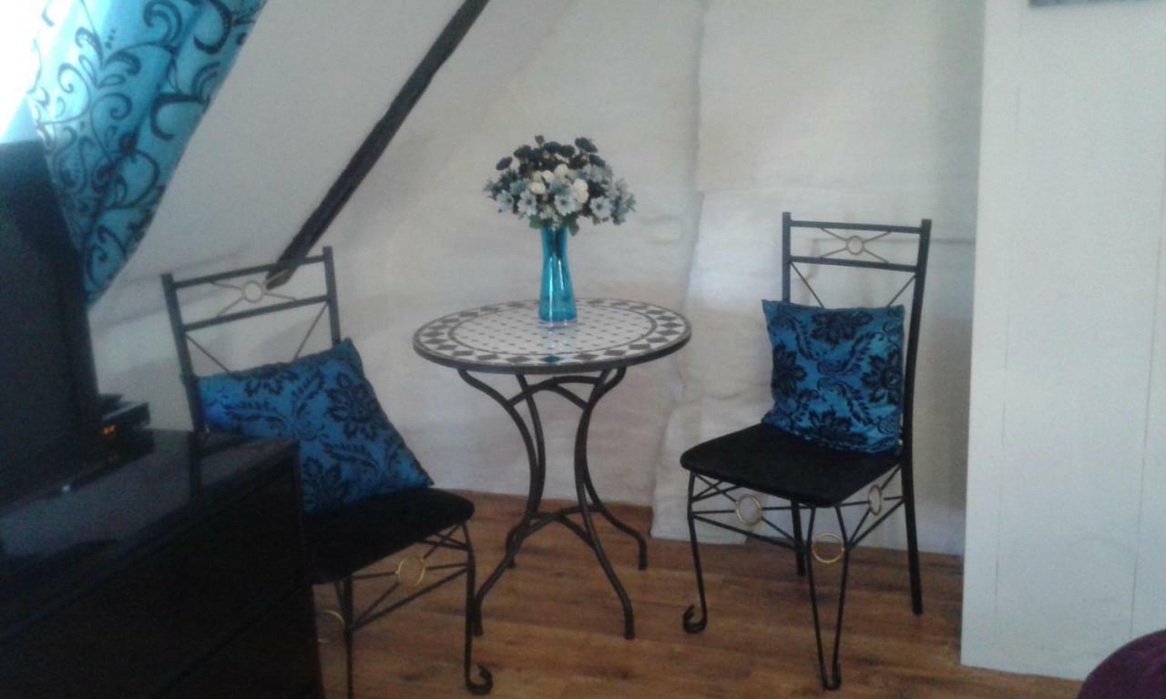 Notre-Dame-du-Touchet La Gerbaudiere Chambres&Table D Hotes Proche Mont Saint Michel Cuisine Maison المظهر الخارجي الصورة