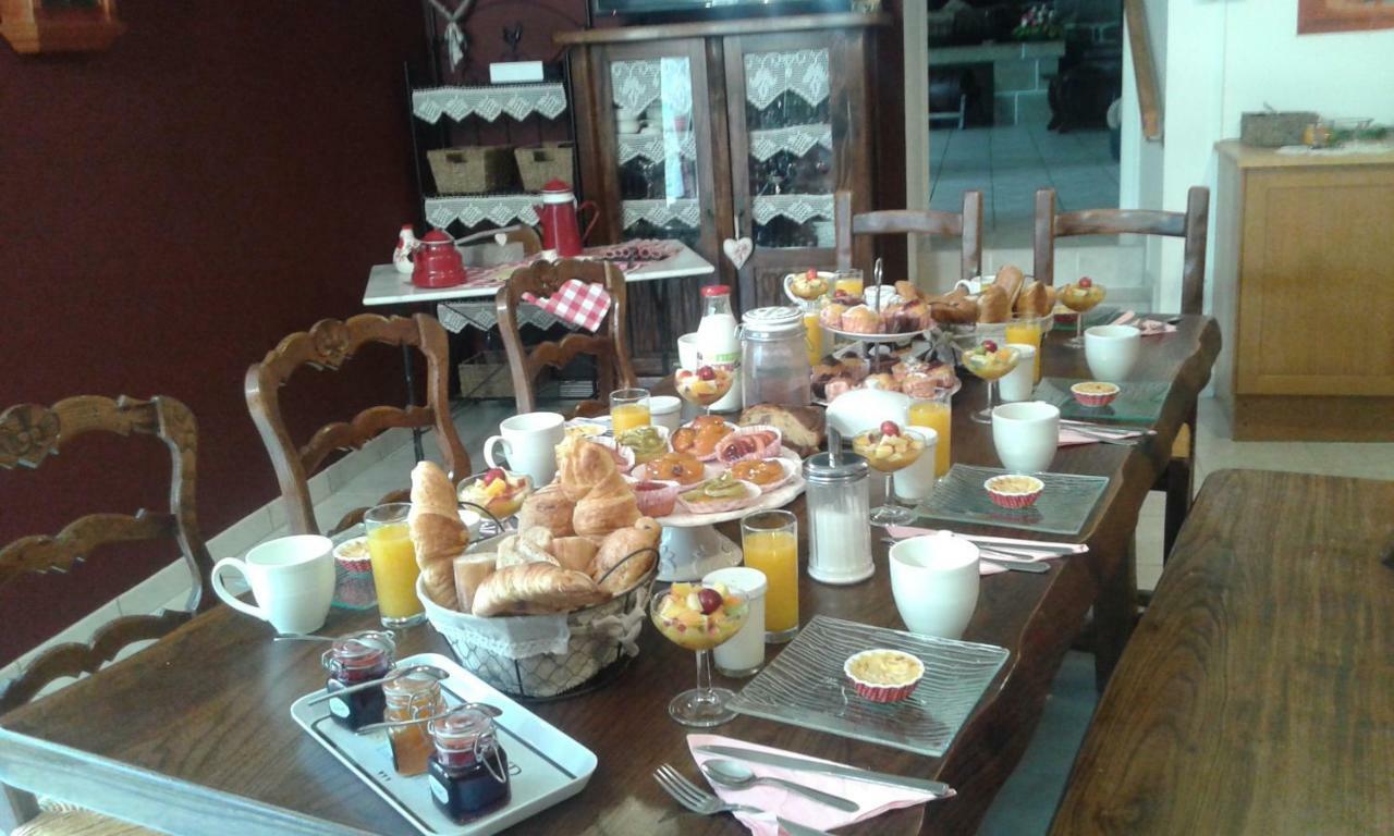 Notre-Dame-du-Touchet La Gerbaudiere Chambres&Table D Hotes Proche Mont Saint Michel Cuisine Maison المظهر الخارجي الصورة