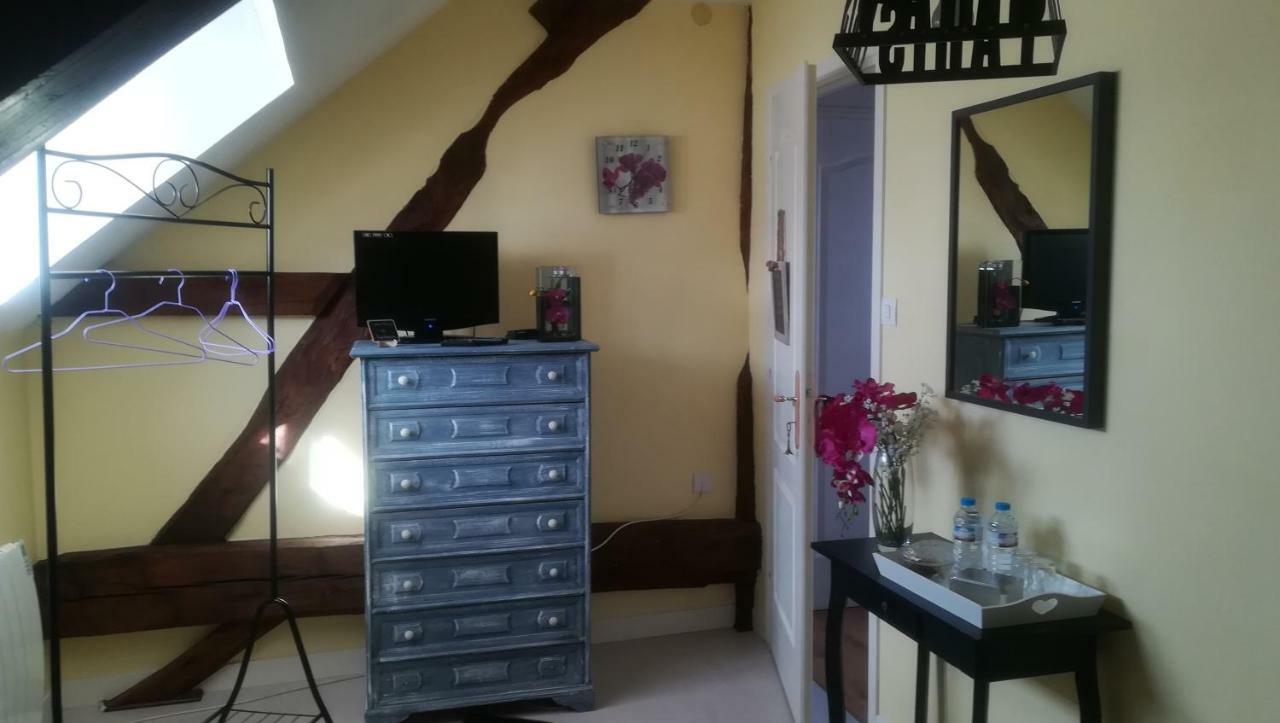 Notre-Dame-du-Touchet La Gerbaudiere Chambres&Table D Hotes Proche Mont Saint Michel Cuisine Maison المظهر الخارجي الصورة